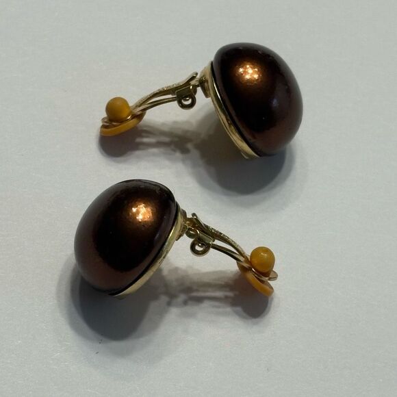 Erwin Pearl Vintage Dark Brown and Gold Toned Stud Clip on Earrings - Picture 7 of 10